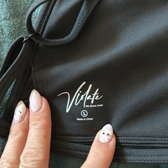 Violate the dress code sports bra - Picture 7 of 7